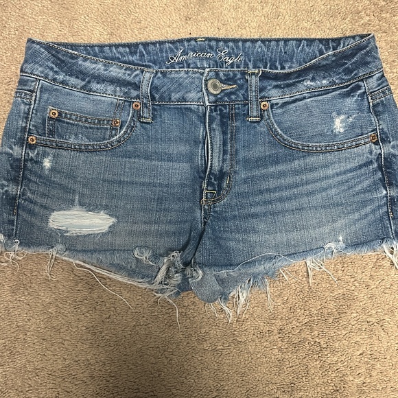 Women’s sz.6 AE Jean Shorts - Picture 1 of 1